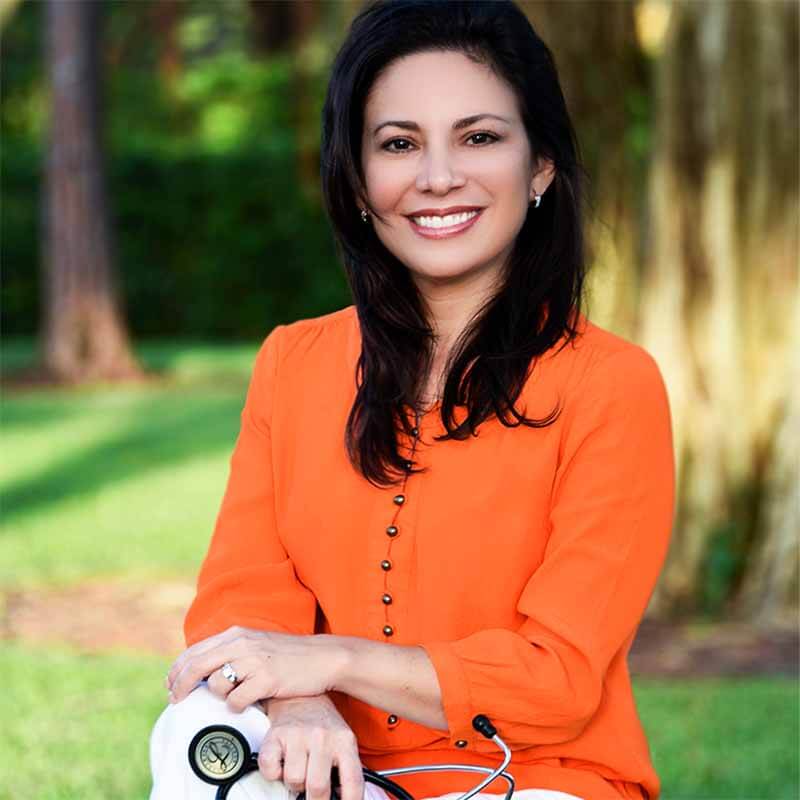 Lifestyle Medicine Coaching - Dr. Karla Arancibia headshot
